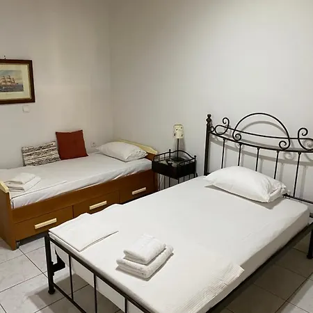 Apartment Mani Spot -cereus *