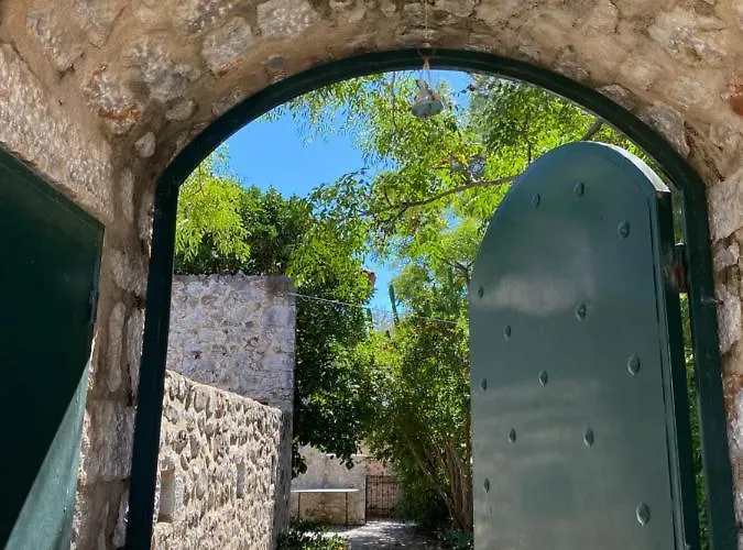 Διαμέρισμα Mani Spot -cereus Αρεόπολις