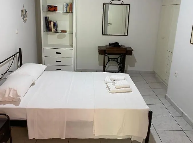 Mani Spot -cereus Апартаменты Ареополис