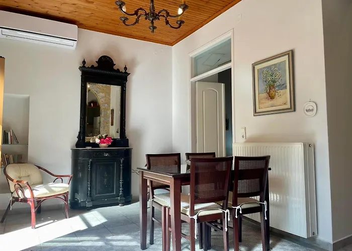 Mani Spot -cereus * Αρεόπολις