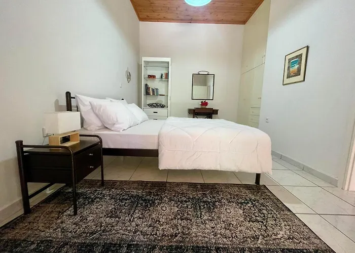 Mani Spot -cereus Αρεόπολις